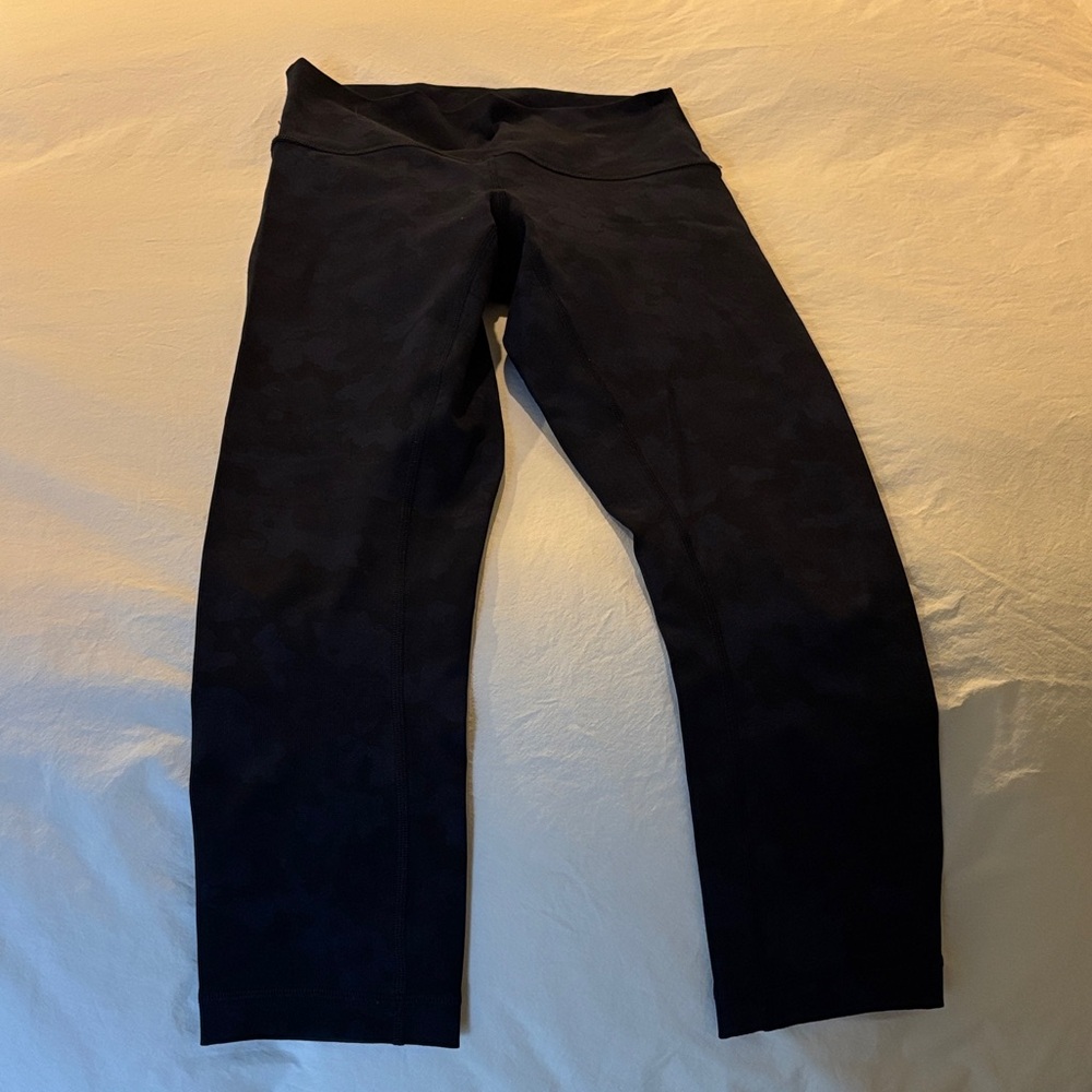 Lululemon Black and Blue print leggings